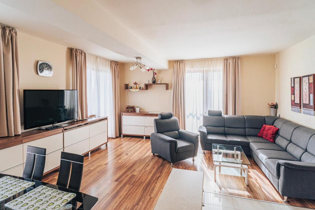 Apartman Nelka - Velka Lomnica Exterior photo